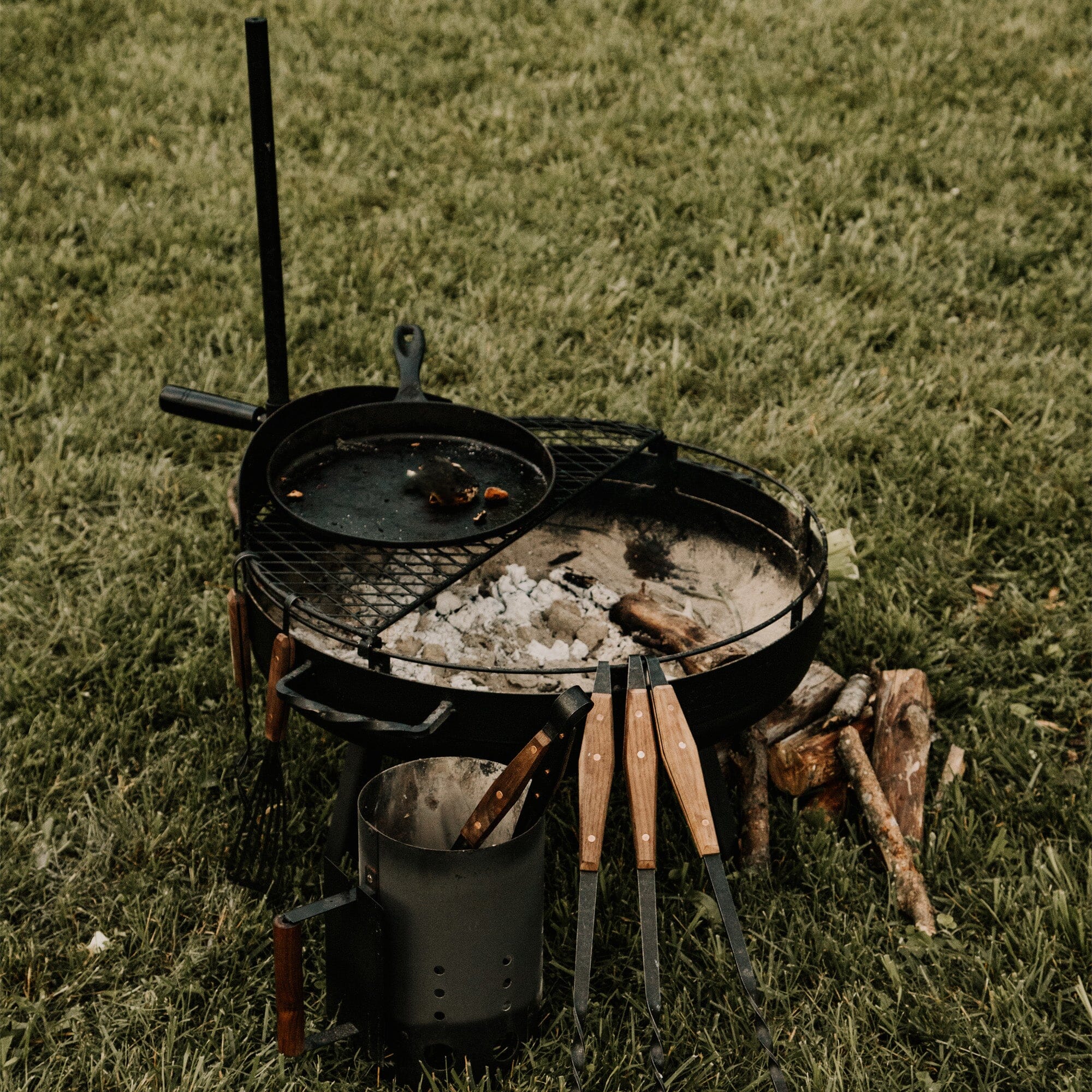 Cowboy Fire Pit Grill - 23" Bundle